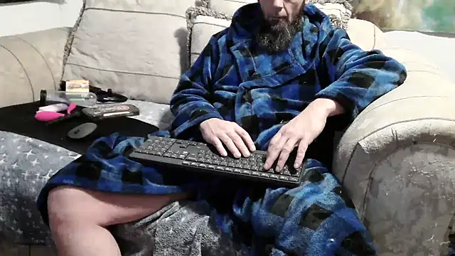 Snapshot of willywet chatting on 03/20/26, 05:12 willywet online show from 03/20/26, 05:12