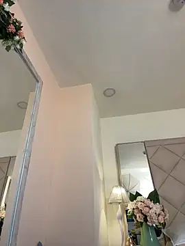 Snapshot of AliciaRoux chatting on 04/01/26, 08:59 AliciaRoux online show from 04/01/26, 08:59