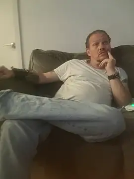 yourMasterisBored online show from 03/26/26, 01:17