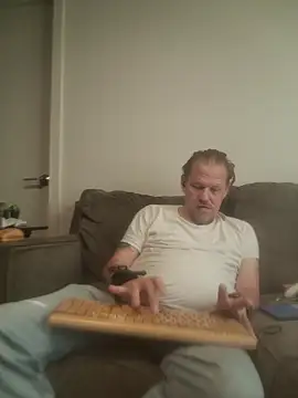 yourMasterisBored online show from 03/27/26, 02:17