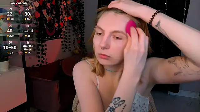 susie miu online show from 04/07/26, 09:15