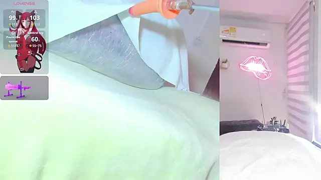 Snapshot of Bella_Donne_ chatting on 04/02/26, 05:10 Bella Donne online show from 04/02/26, 05:10