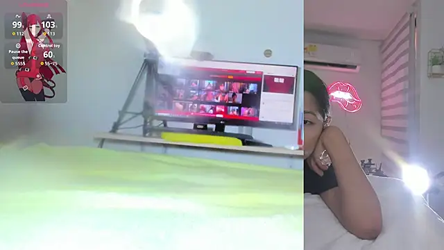 Snapshot of Bella_Donne_ chatting on 04/05/26, 04:59 Bella Donne online show from 04/05/26, 04:59