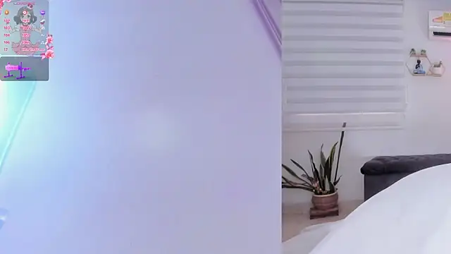 Snapshot of Bella_Donne_ chatting on 04/09/26, 04:56 Bella Donne online show from 04/09/26, 04:56