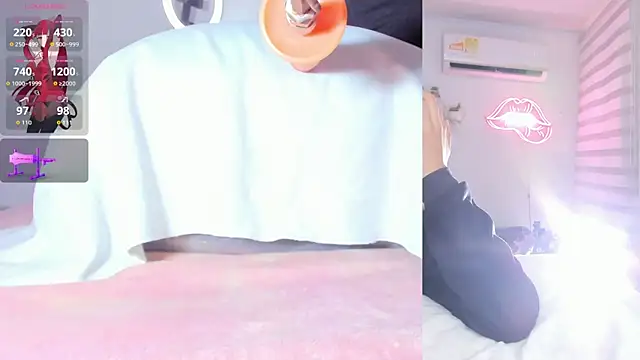 Snapshot of Bella_Donne_ chatting on 04/10/26, 04:55 Bella Donne online show from 04/10/26, 04:55