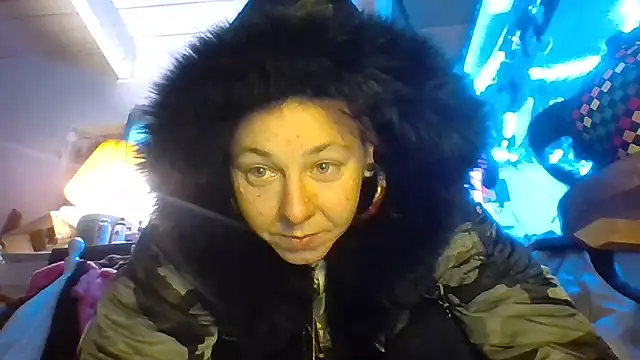 Snapshot of Ambionce chatting on 04/02/26, 03:20 Ambionce online show from 04/02/26, 03:20