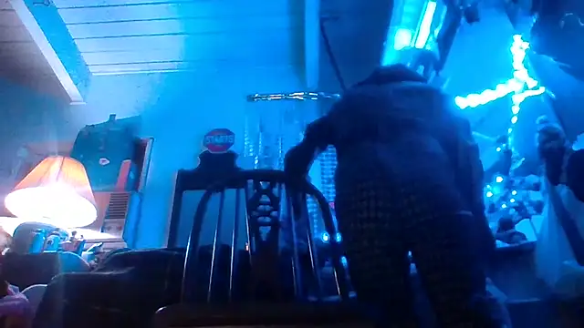 Snapshot of Ambionce chatting on 04/04/26, 08:23 Ambionce online show from 04/04/26, 08:23