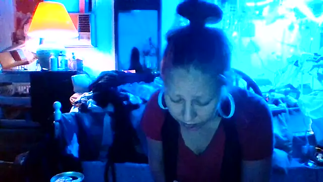 Snapshot of Ambionce chatting on 04/14/26, 02:39 Ambionce online show from 04/14/26, 02:39