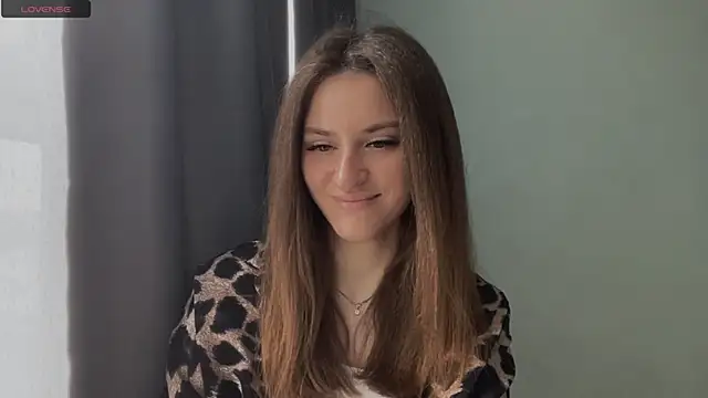 Snapshot of Moonstarisrares chatting on 04/12/26, 08:52 Moonstarisrares online show from 04/12/26, 08:52