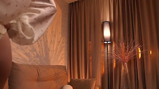 the adelheid online show from 04/17/26, 05:32