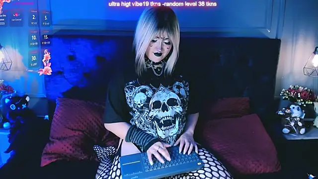  Elissabat  online show from 05/19/26, 08:37