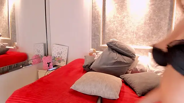  Katee lujan online show from 04/13/26, 08:03