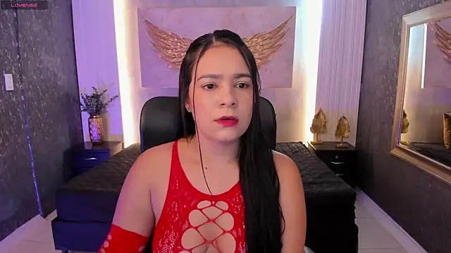 Snapshot of Emily-brown_ chatting on 04/01/26, 11:22 Emily-brown online show from 04/01/26, 11:22