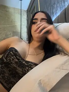 Maia antonelli online show from 04/03/26, 12:30