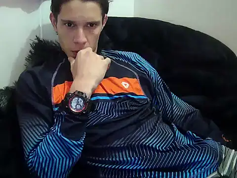 Snapshot of crixus11111 chatting on 04/10/26, 06:56 crixus11111 online show from 04/10/26, 06:56