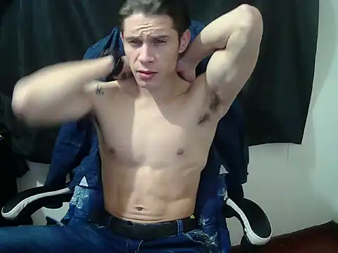 Snapshot of crixus11111 chatting on 04/13/26, 04:29 crixus11111 online show from 04/13/26, 04:29