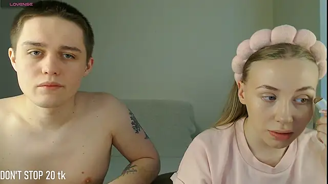 MikeXEmilia online show from 05/12/26, 05:48