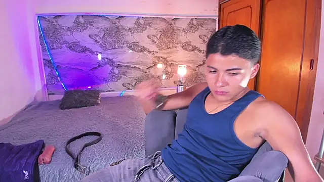 Snapshot of Liam_Dustin chatting on 03/19/26, 09:30 Liam Dustin online show from 03/19/26, 09:30