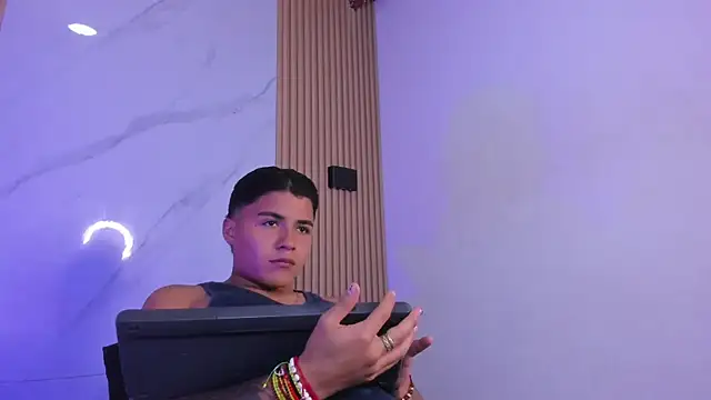 Snapshot of Liam_Dustin chatting on 03/21/26, 08:45 Liam Dustin online show from 03/21/26, 08:45