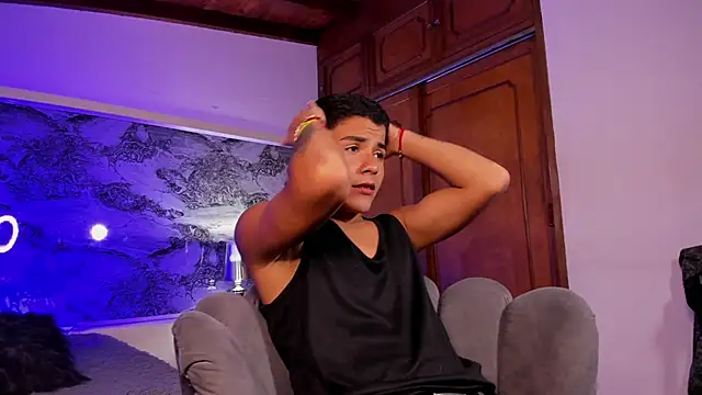 Snapshot of Liam_Dustin chatting on 04/02/26, 08:17 Liam Dustin online show from 04/02/26, 08:17