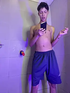 Snapshot of Ethan_qop chatting on 04/03/26, 10:30 Ethan qop online show from 04/03/26, 10:30