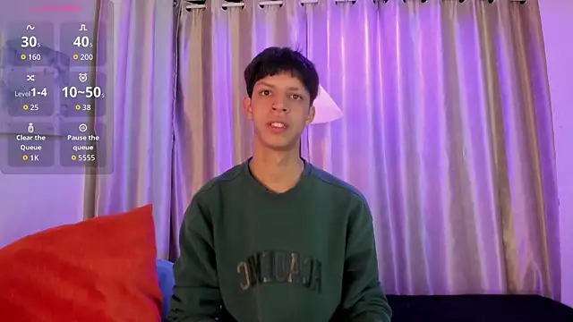 Snapshot of Ethan_qop chatting on 04/15/26, 11:28 Ethan qop online show from 04/15/26, 11:28