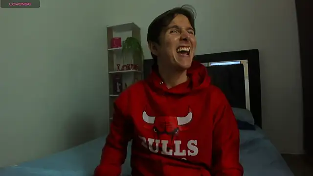 Snapshot of Mariana_and_Ronny chatting on 03/24/26, 08:14 Mariana and Ronny online show from 03/24/26, 08:14