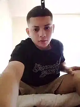 Snapshot of tony_pinkcock chatting on 03/21/26, 03:15 tony pinkcock online show from 03/21/26, 03:15