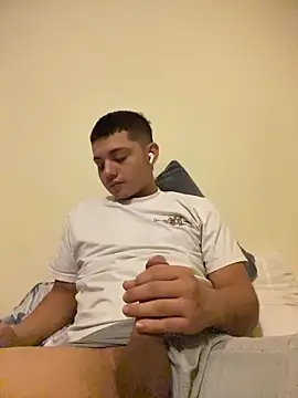 Snapshot of tony_pinkcock chatting on 03/24/26, 09:36 tony pinkcock online show from 03/24/26, 09:36