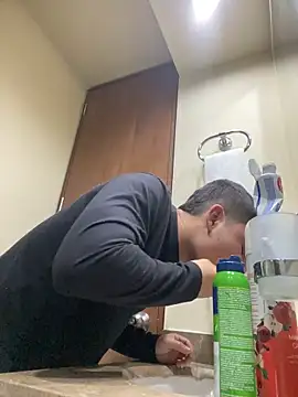 Snapshot of tony_pinkcock chatting on 04/01/26, 12:06 tony pinkcock online show from 04/01/26, 12:06