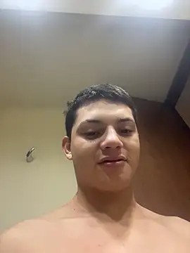 Snapshot of tony_pinkcock chatting on 04/15/26, 11:06 tony pinkcock online show from 04/15/26, 11:06