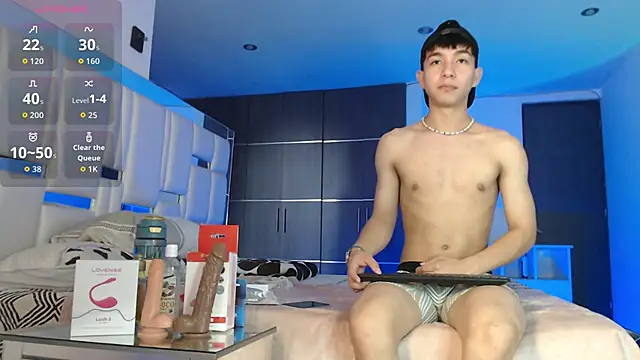 Snapshot of Sam__kat chatting on 04/15/26, 08:42 Sam kat online show from 04/15/26, 08:42