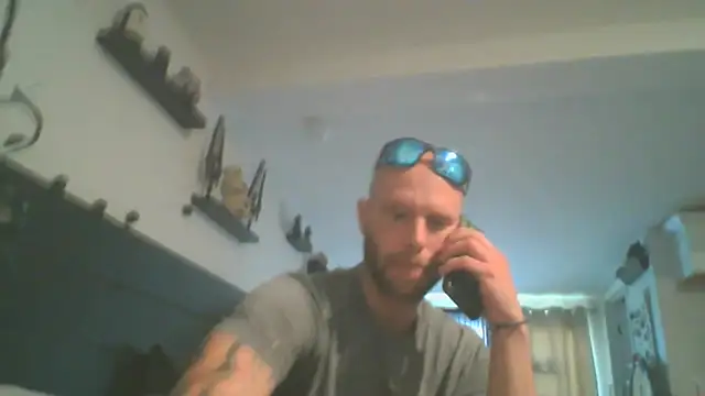 CaptCraker online show from 04/03/26, 09:35