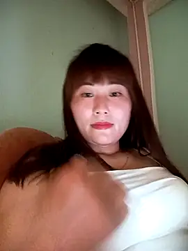 Lucxy-ki6 online show from 04/03/26, 02:37