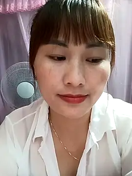 Lucxy-ki6 online show from 04/05/26, 12:57