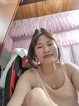 Lucxy-ki6 online show from 06/01/26, 01:07