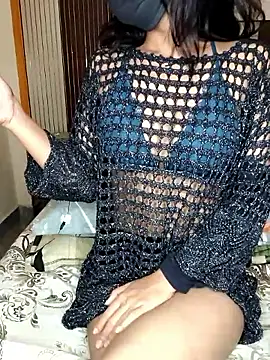 18riyaa online show from 04/05/26, 01:36