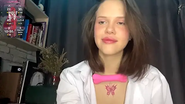 SarahHunnye online show from 03/24/26, 12:15