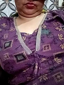 Snapshot of Gujju_bhabhi69 chatting on 04/01/26, 05:21 Gujju bhabhi69 online show from 04/01/26, 05:21