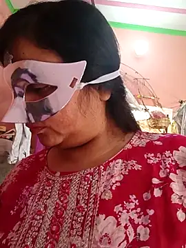 Snapshot of Gujju_bhabhi69 chatting on 04/03/26, 10:13 Gujju bhabhi69 online show from 04/03/26, 10:13