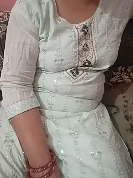 Gujju bhabhi69 online show from 05/26/26, 08:43