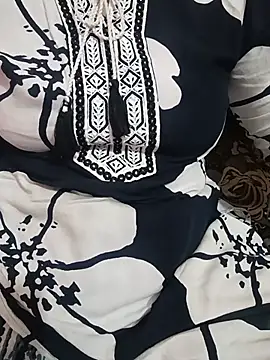 Gujju bhabhi69 online show from 06/01/26, 10:17