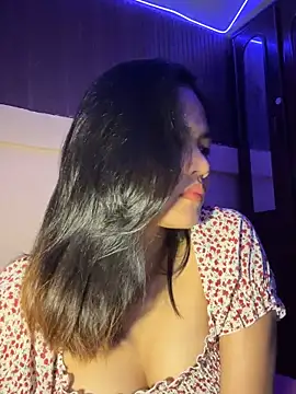 Kiee 19 online show from 04/13/26, 05:07