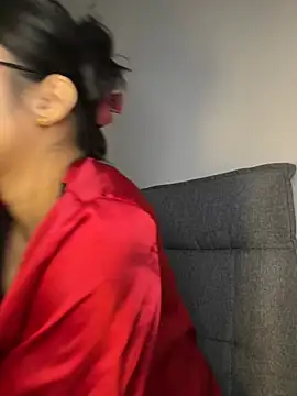 Kiee 19 online show from 06/01/26, 03:19