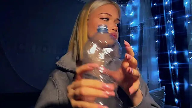 StacyChocopay online show from 03/31/26, 10:21