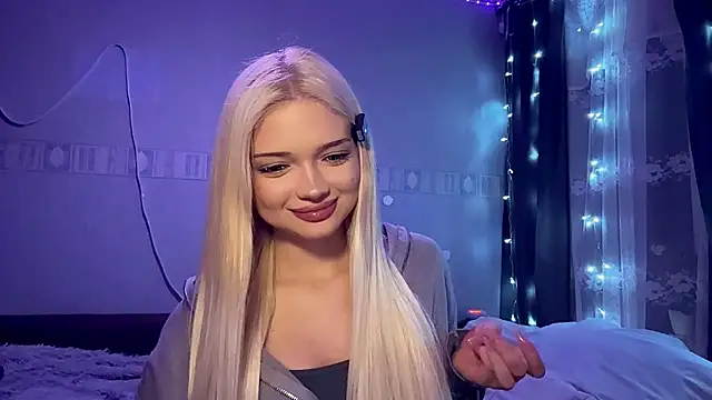 StacyChocopay online show from 04/03/26, 09:24