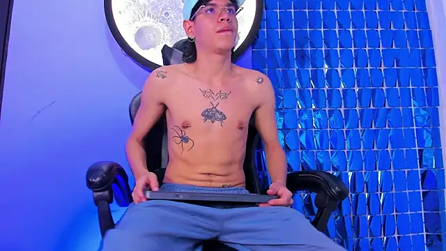 Bennet-Grayy online show from 04/07/26, 03:51