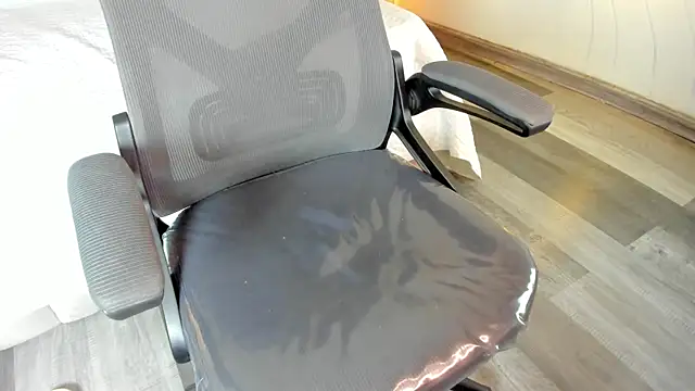 AlaskaFlowerss1  online show from 03/22/26, 07:12