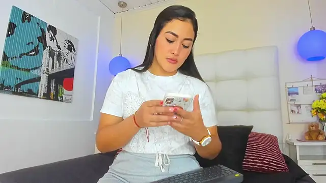 Tatiana24  online show from 04/10/26, 09:30