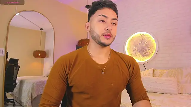 Snapshot of Dylan_vega01 chatting on 03/16/26, 11:47 Dylan vega01 online show from 03/16/26, 11:47